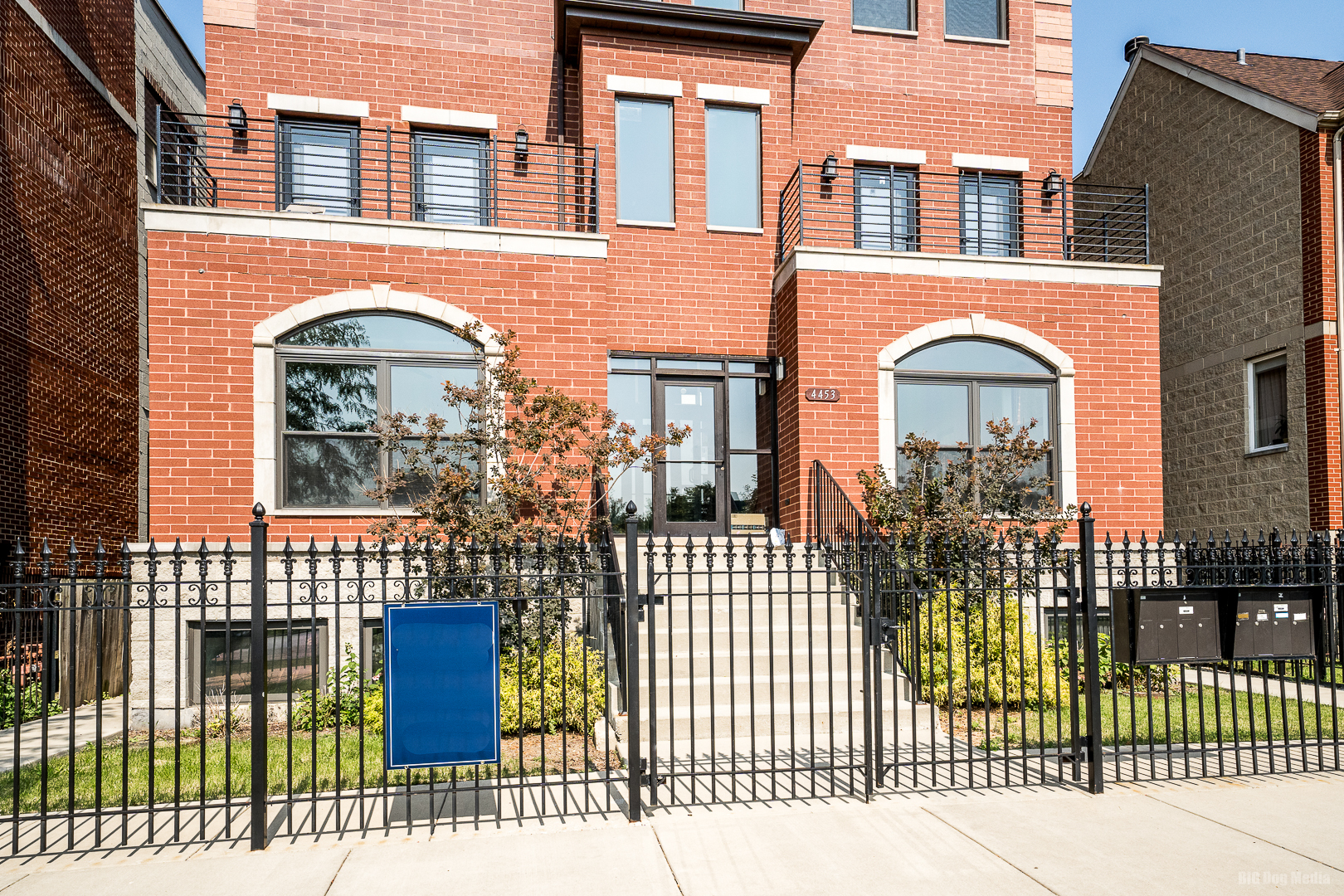 4453 S Lake Park Avenue Unit: 2
