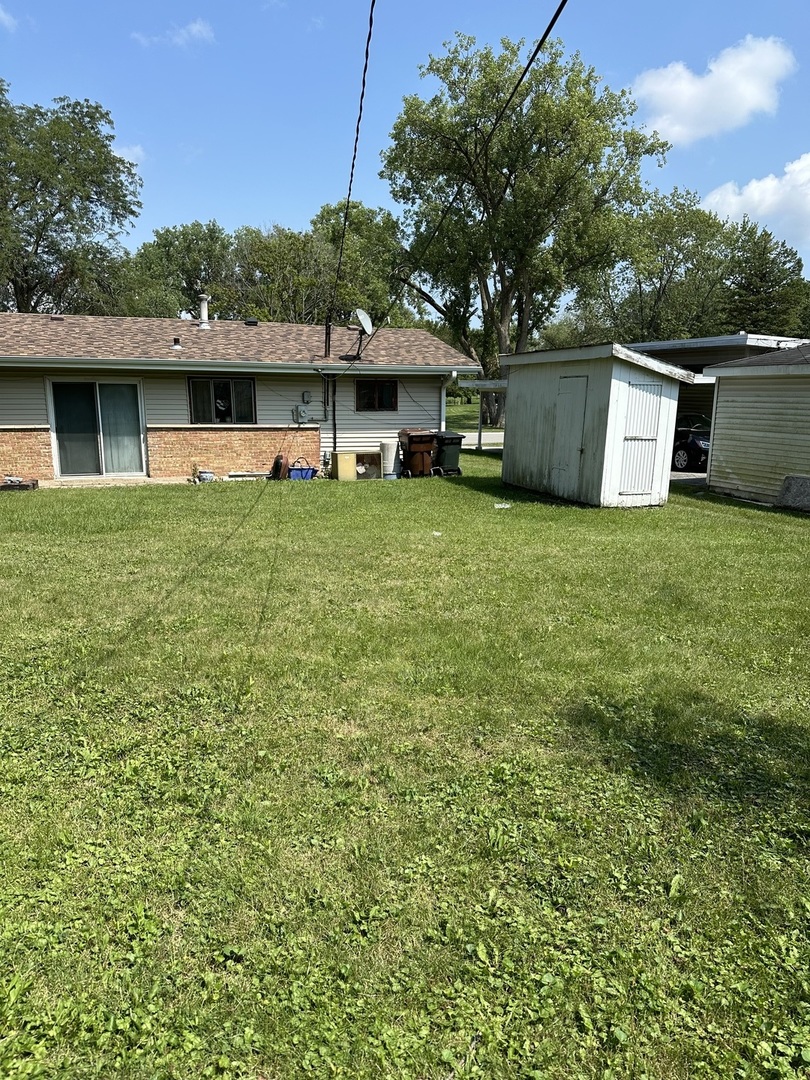 442 Shabbona Drive