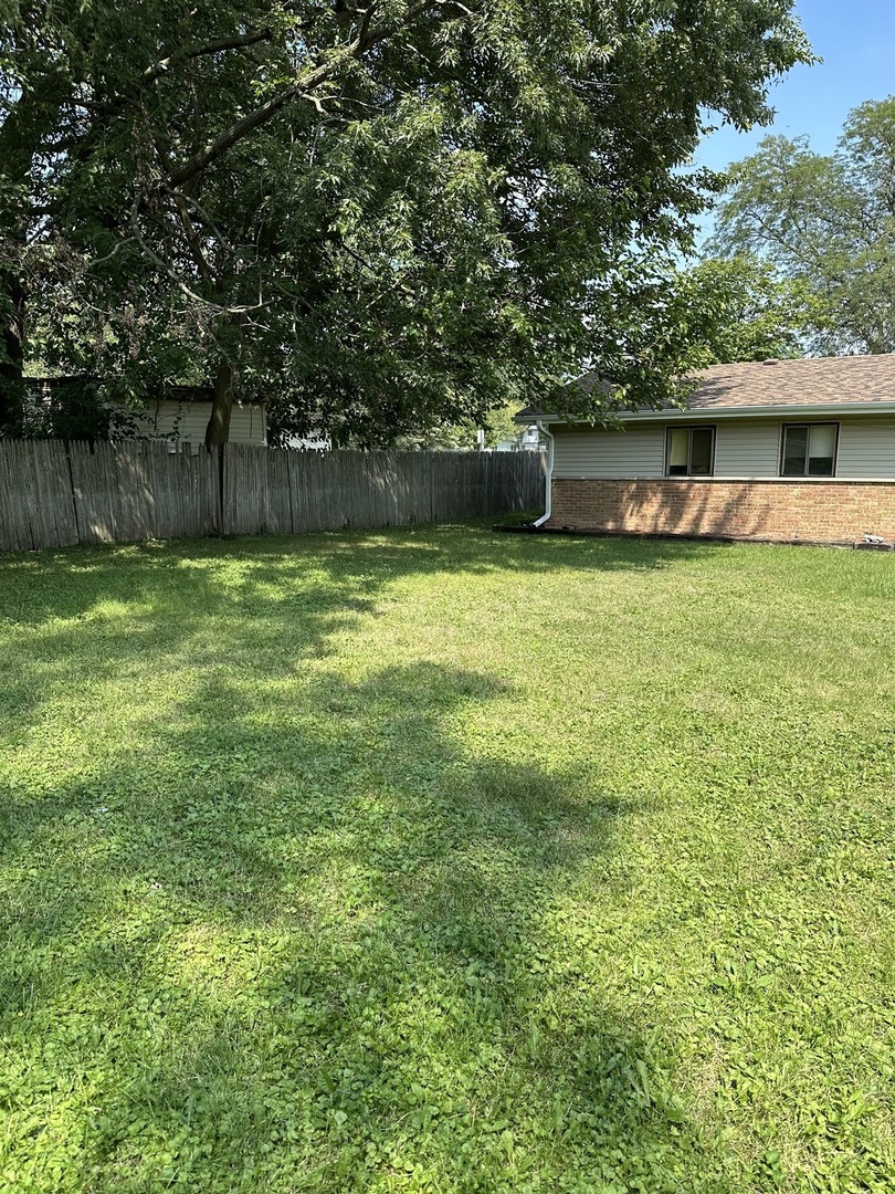 442 Shabbona Drive