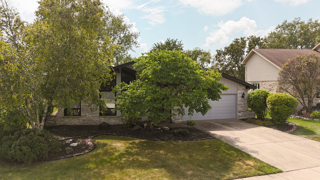 17762 Crestview Drive