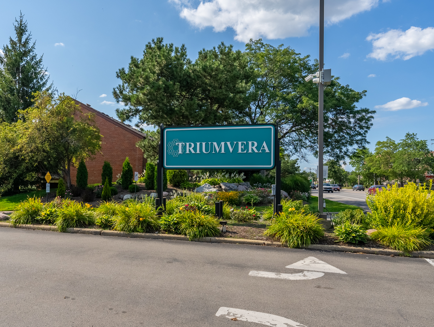 3801 Appian Way Unit: 207