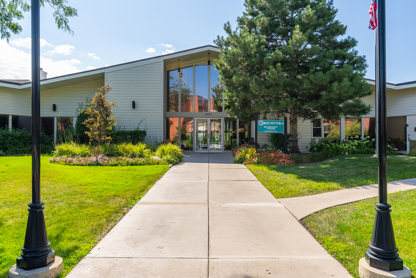 3801 Appian Way Unit: 207