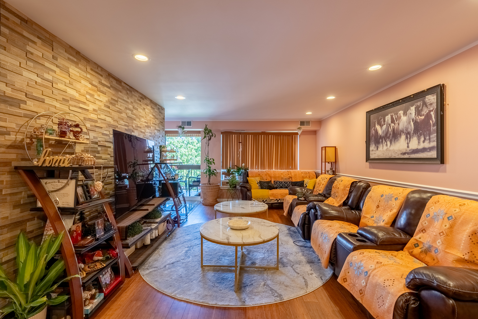 3801 Appian Way Unit: 207