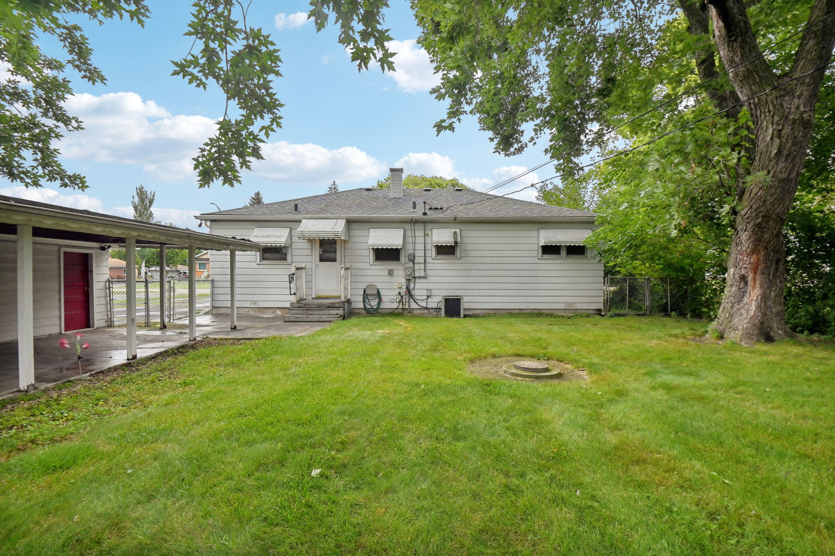 6405 W 85th Place