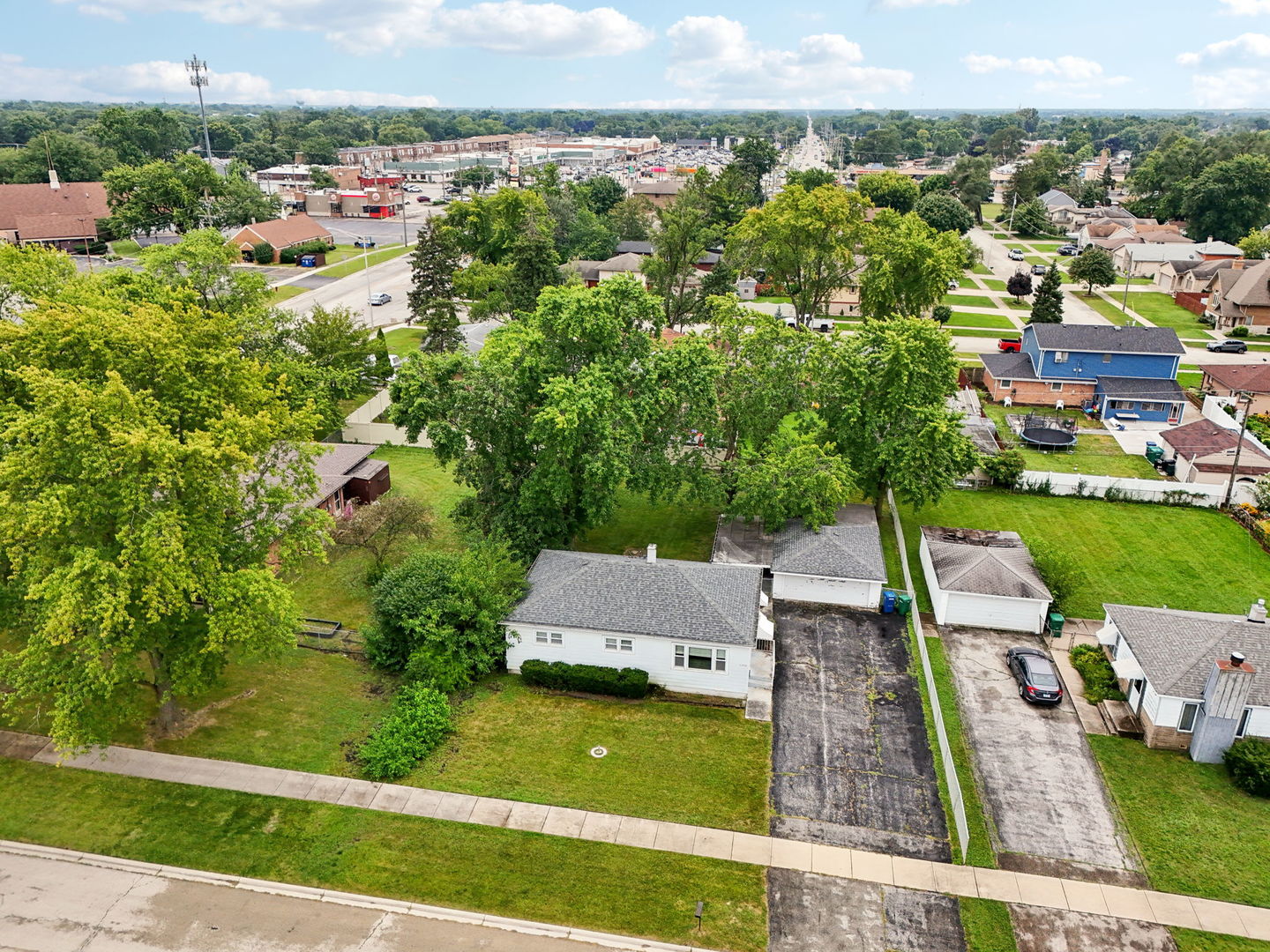 6405 W 85th Place