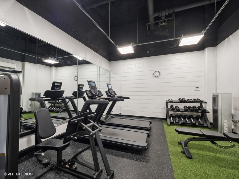 3550 N Lake Shore Drive Unit: 525