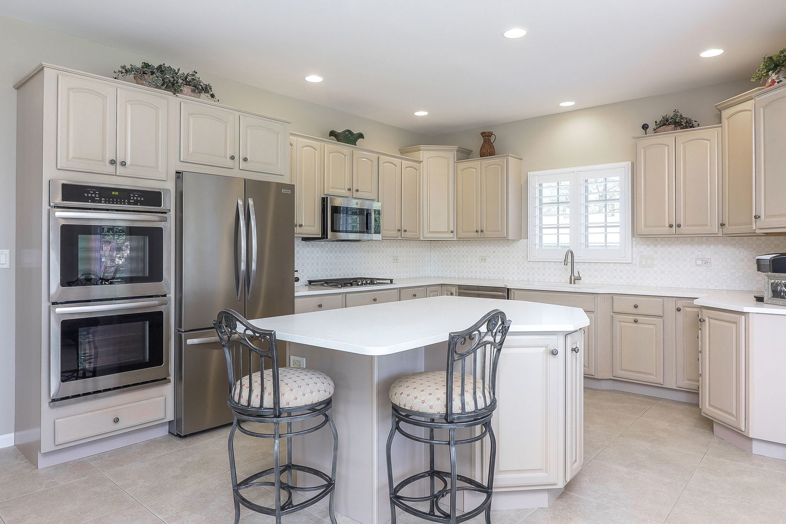 9910 Hastings Lane