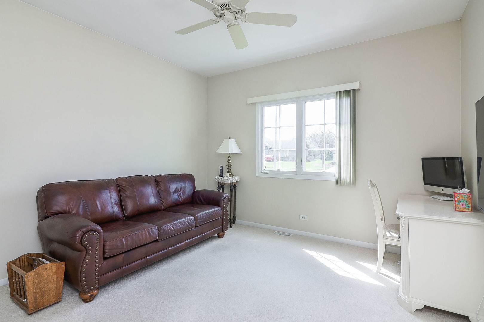 9910 Hastings Lane