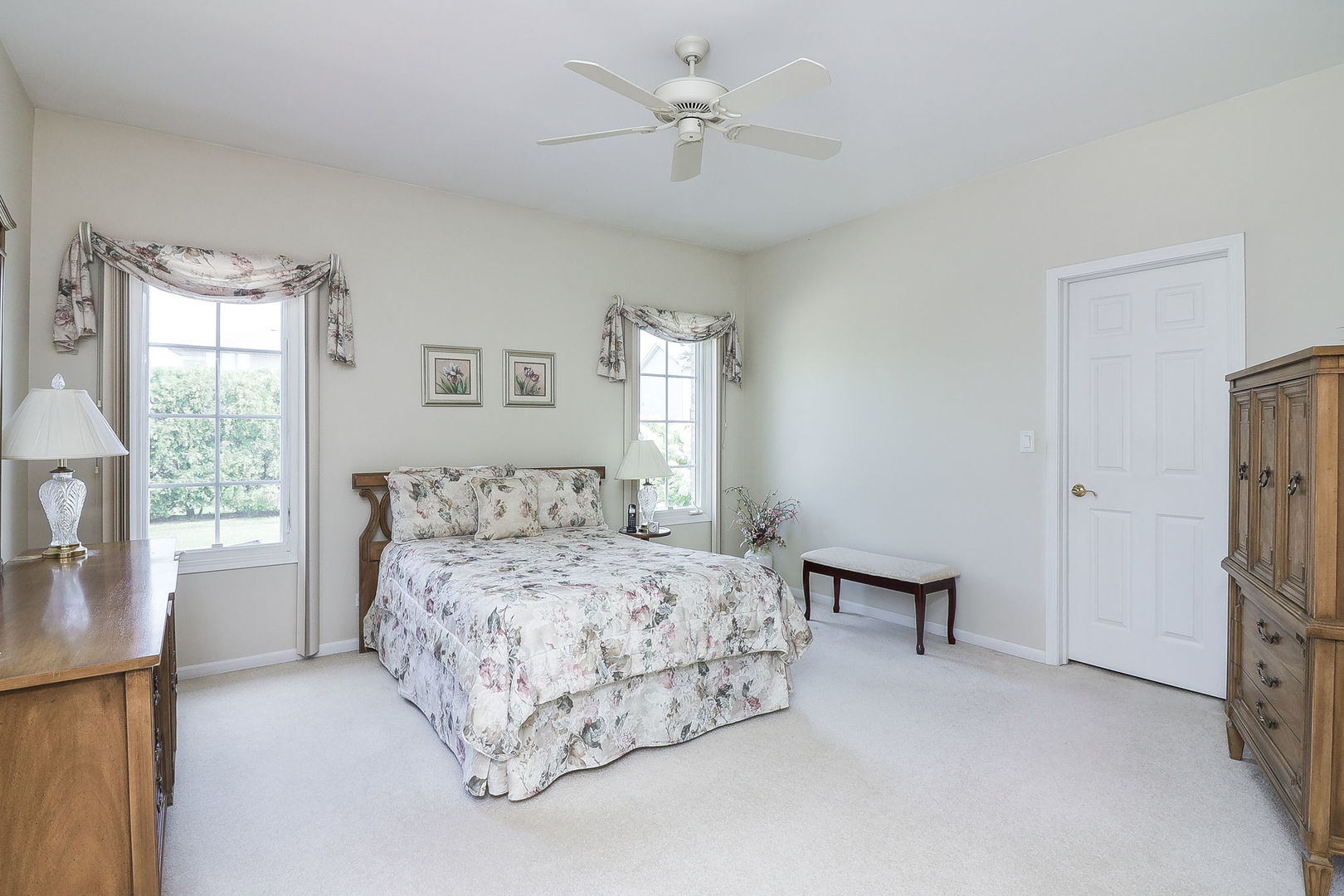 9910 Hastings Lane