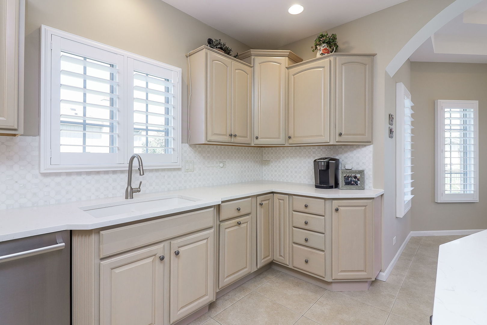 9910 Hastings Lane
