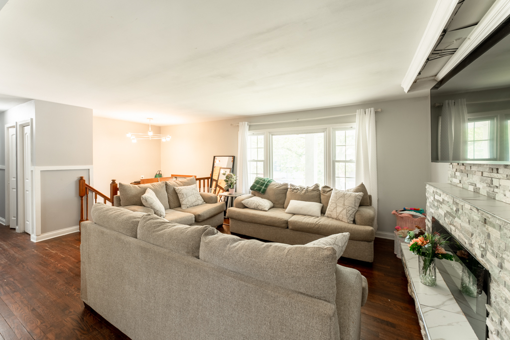 17011 Pine Court