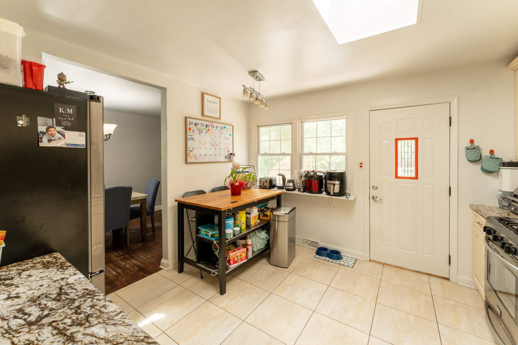 17011 Pine Court