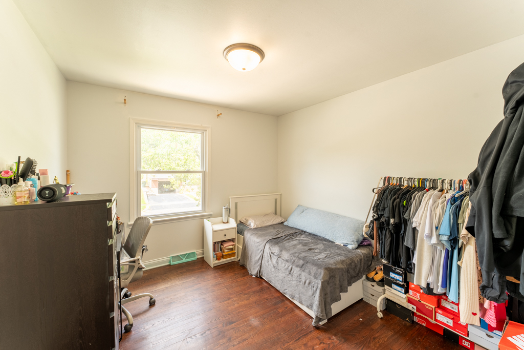 17011 Pine Court