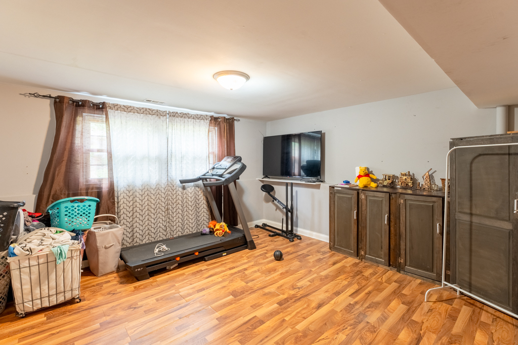 17011 Pine Court