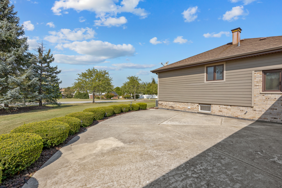13950 Blackhawk Lane