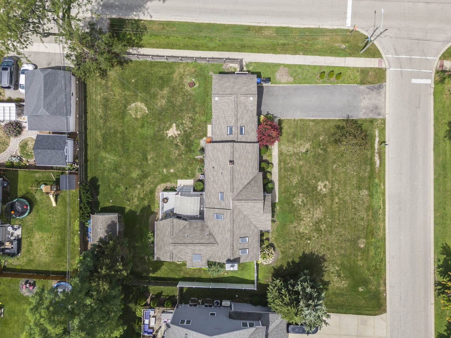 1400 S Luther Avenue