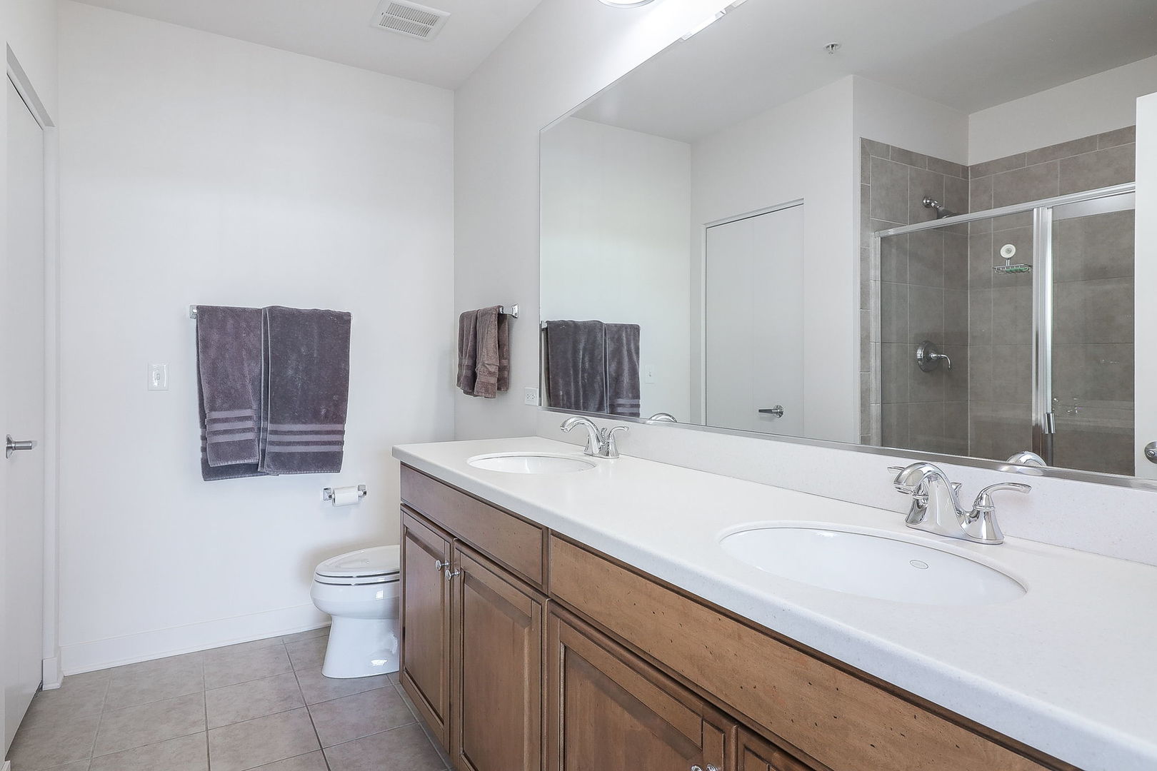 450 VILLAGE CENTER Drive Unit: 213