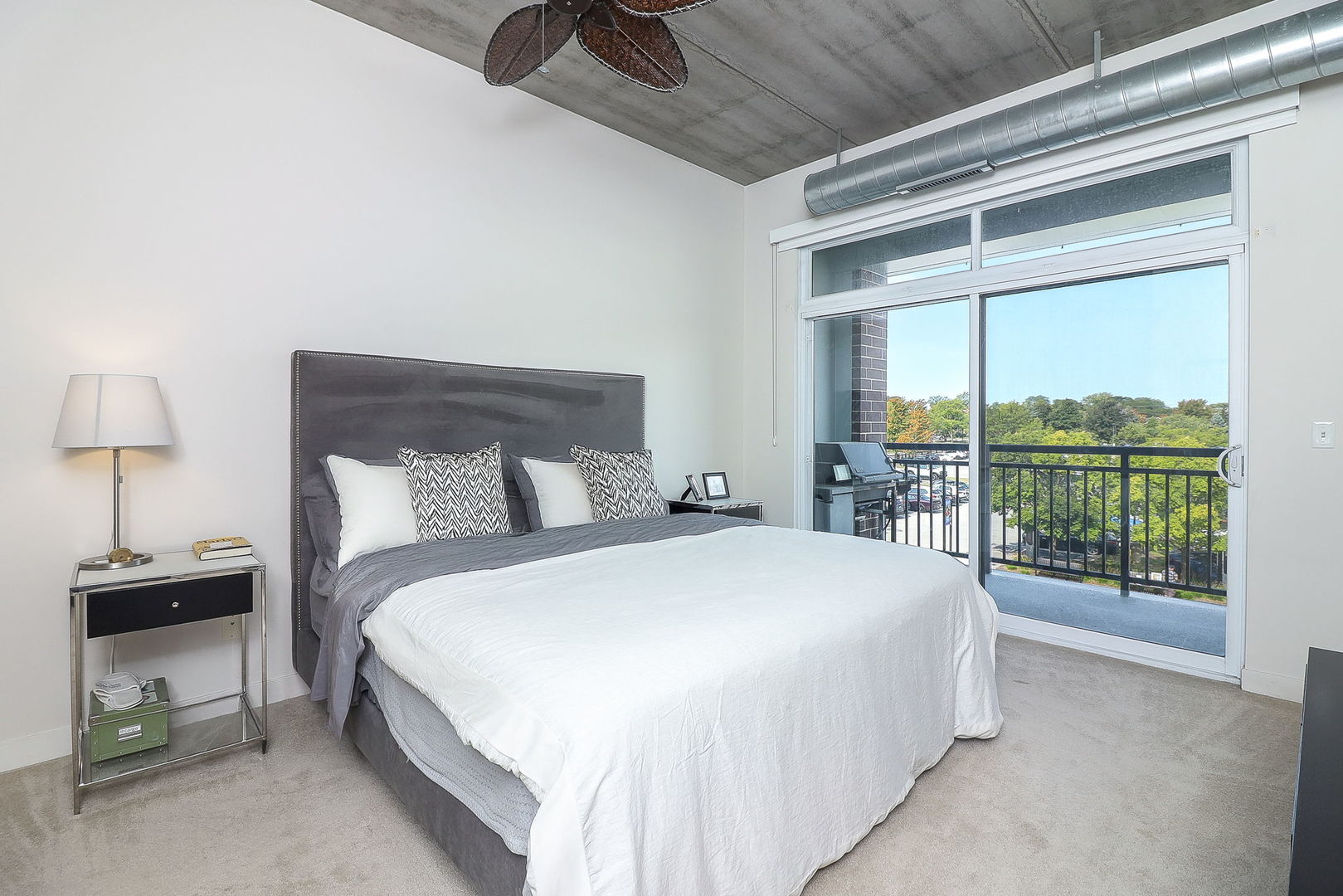 450 VILLAGE CENTER Drive Unit: 213