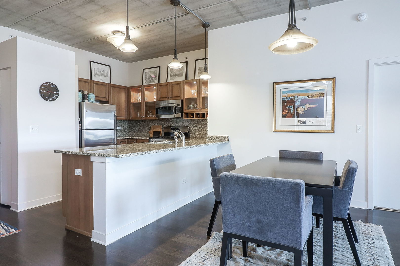 450 VILLAGE CENTER Drive Unit: 213