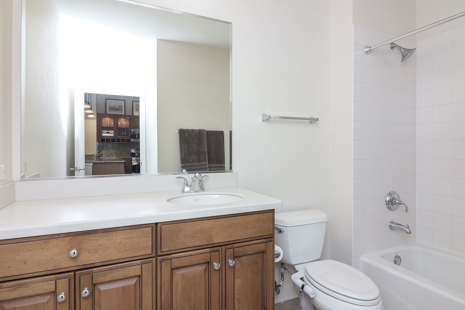450 VILLAGE CENTER Drive Unit: 213