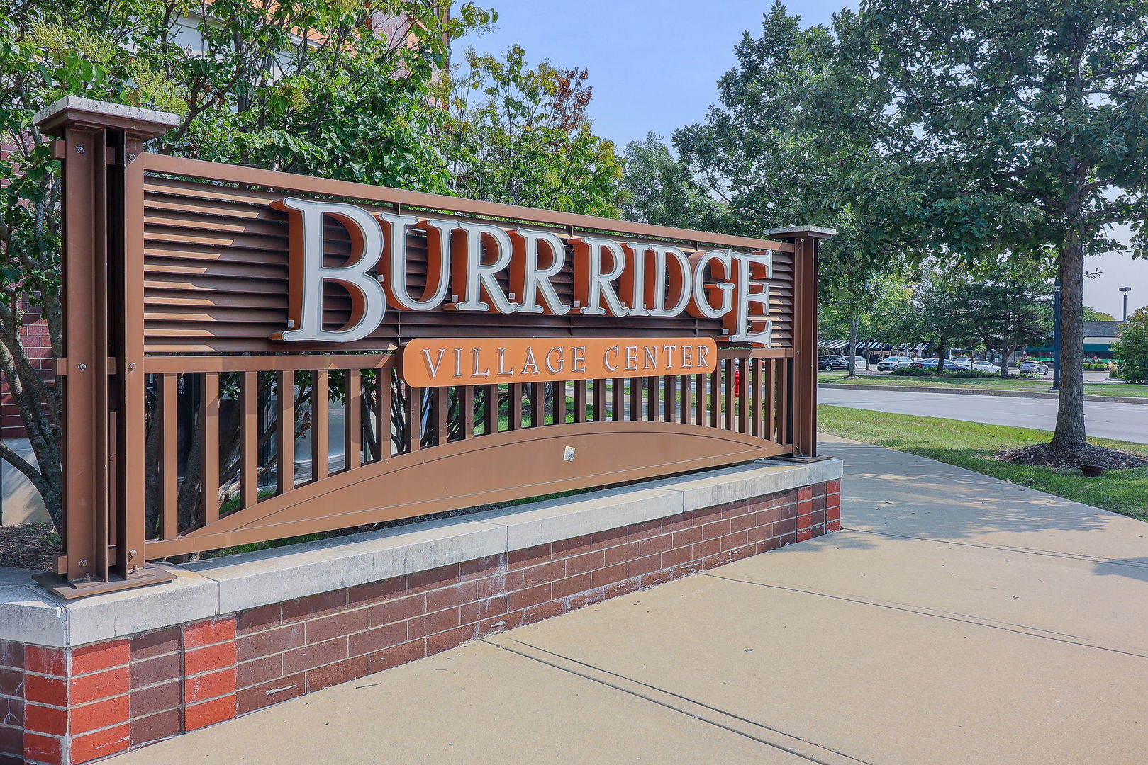 450 VILLAGE CENTER Drive Unit: 213
