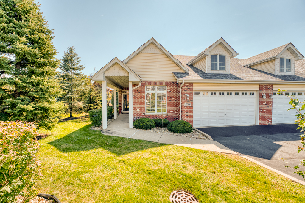 6865 Michaels Circle