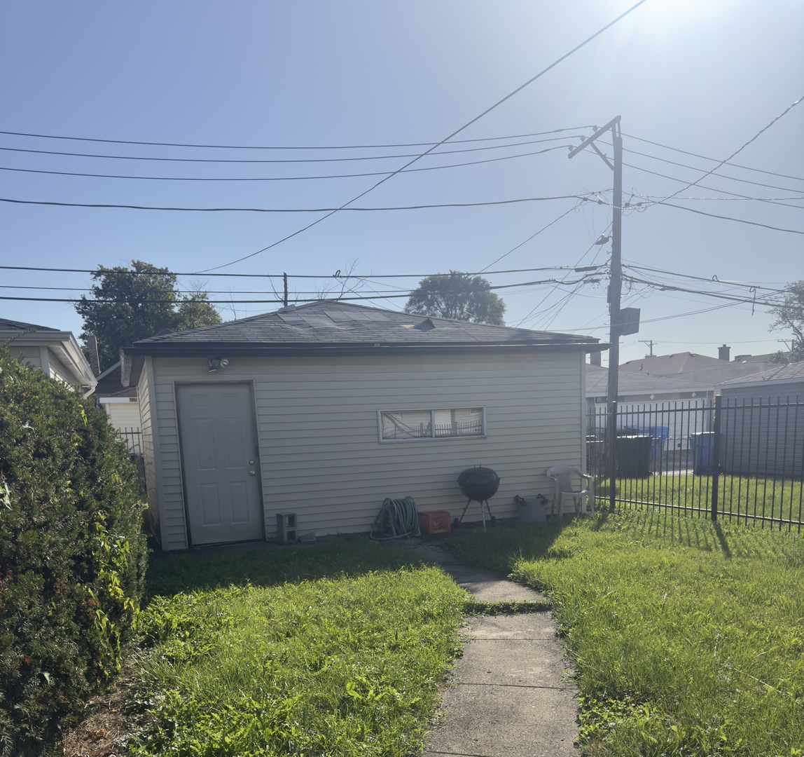 839 N Kildare Avenue
