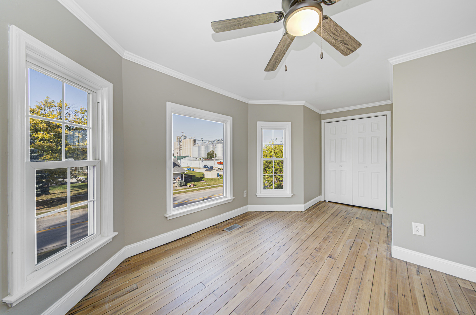 400 S Maple Street