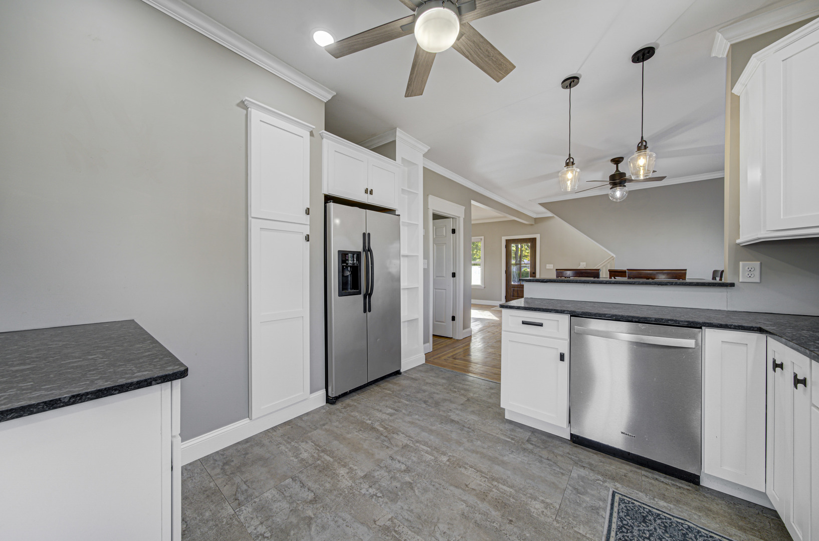 400 S Maple Street