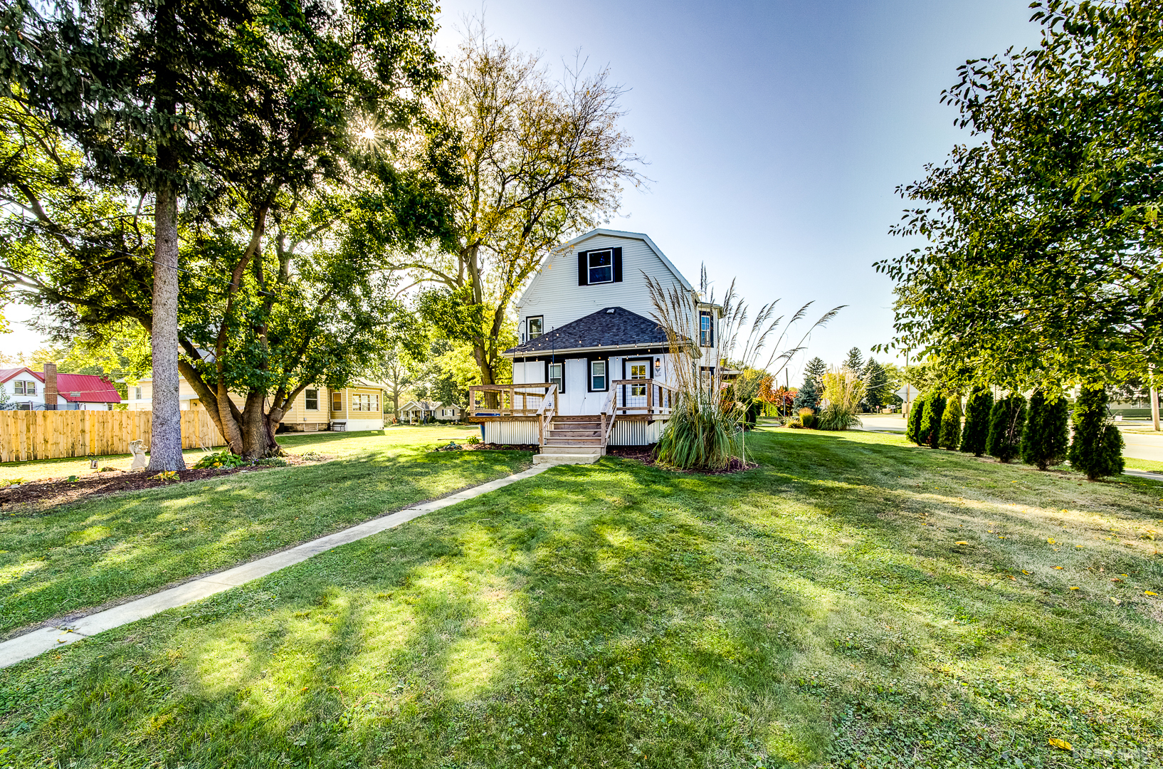 400 S Maple Street