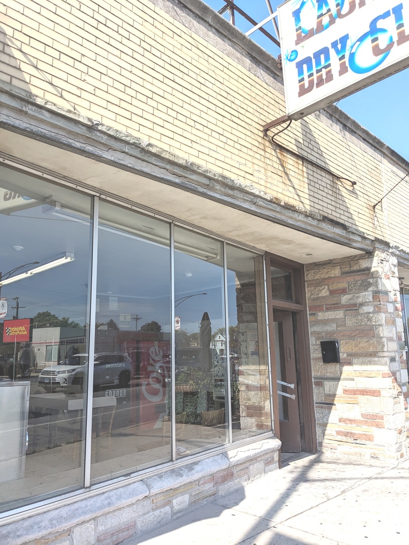 6238 S Pulaski Road