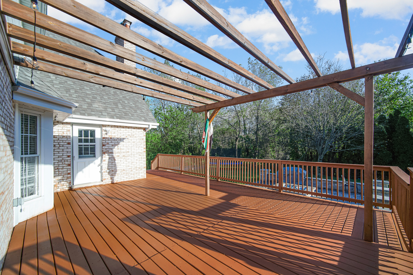 11305 HUMMINGBIRD Lane