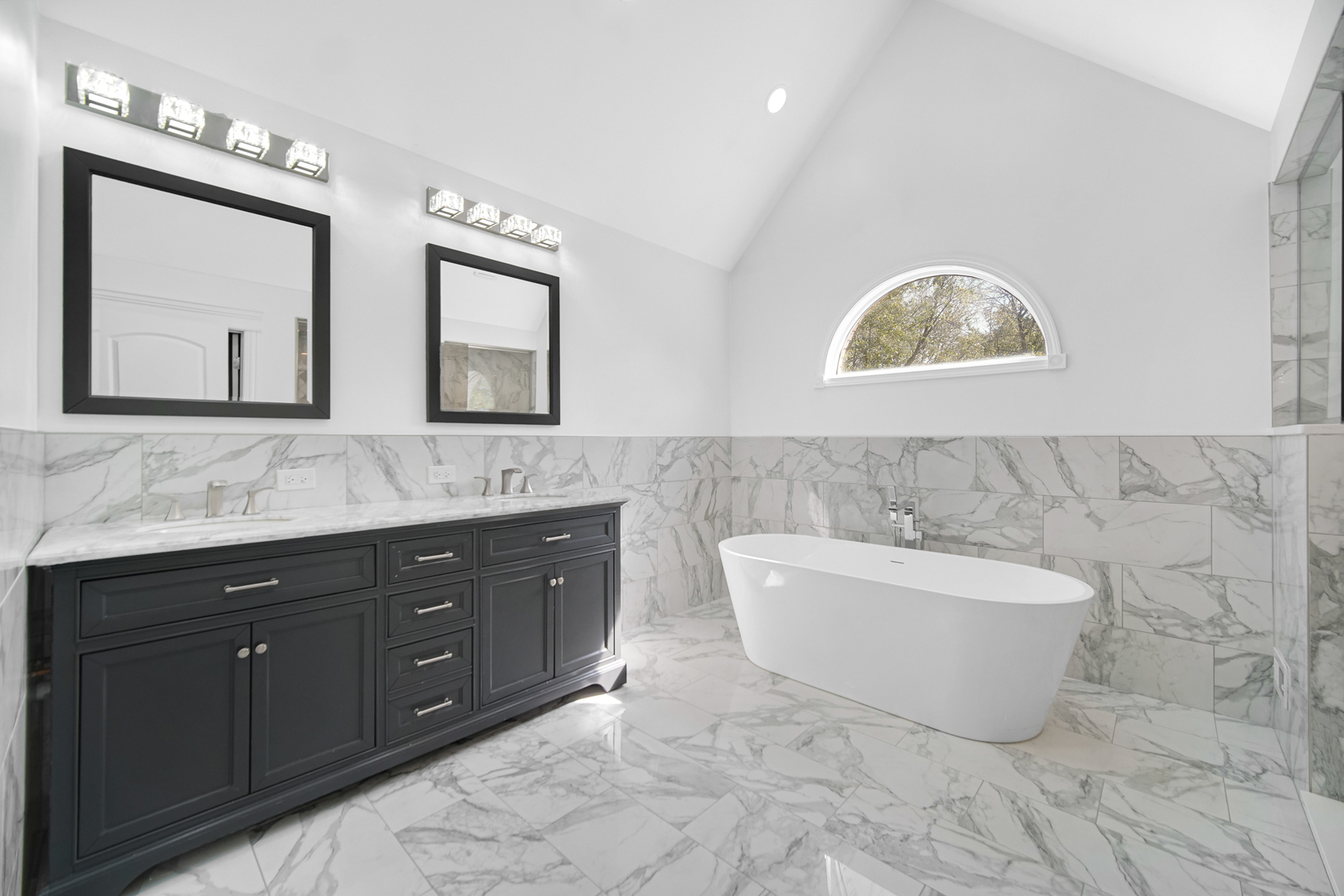 11305 HUMMINGBIRD Lane