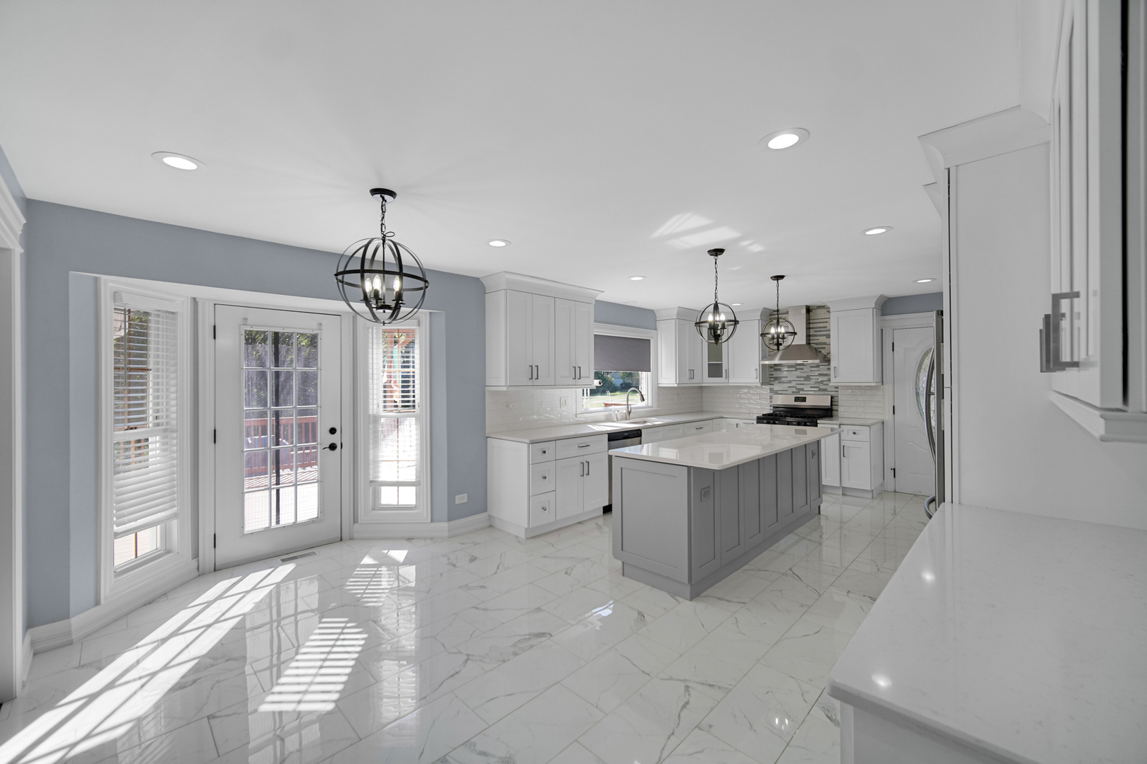 11305 HUMMINGBIRD Lane