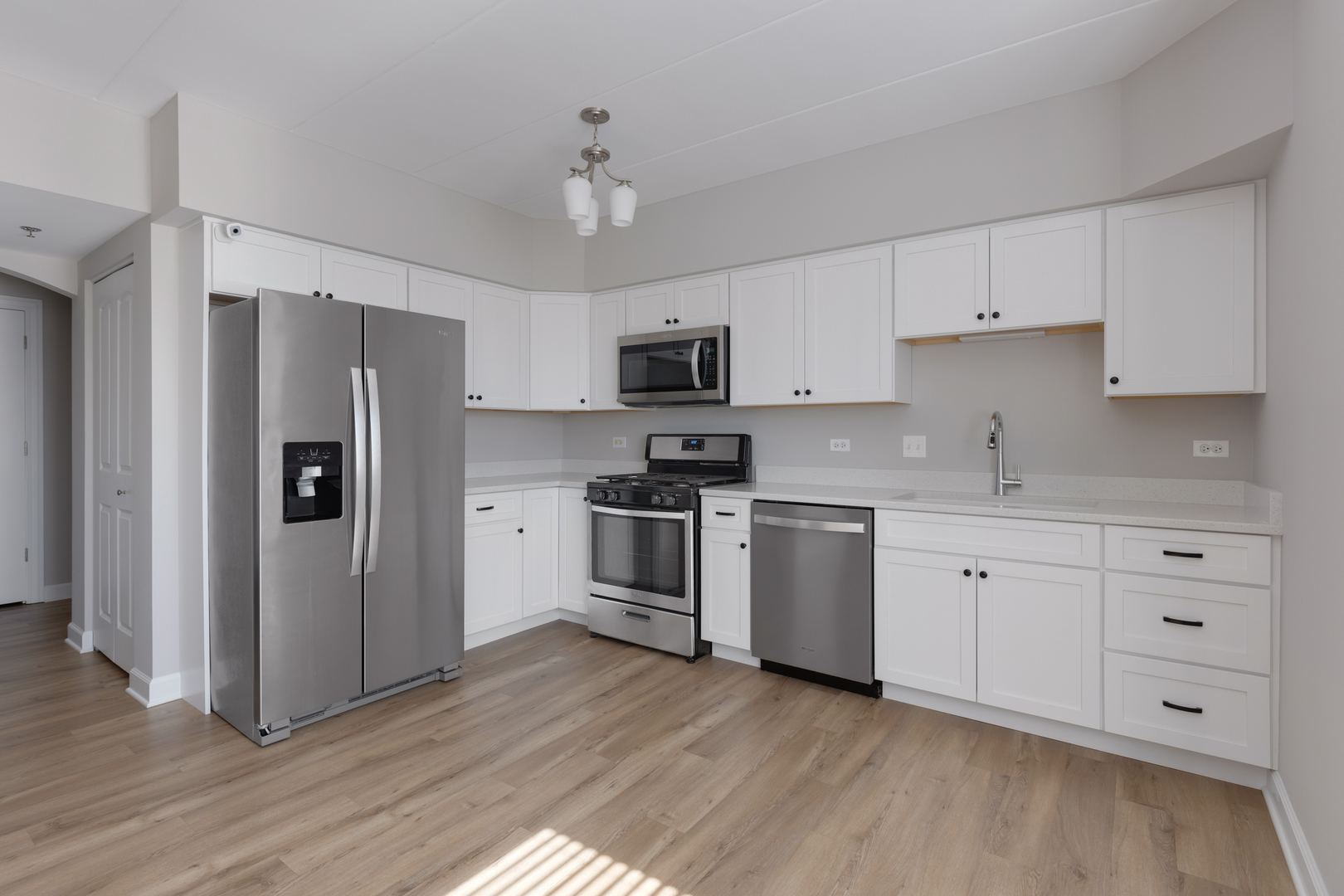 5450 115th Street Unit: 401