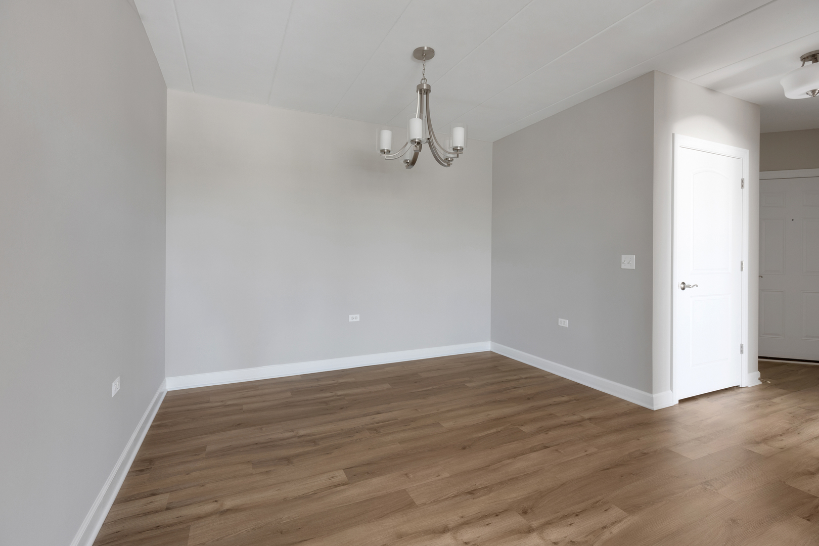 5450 115th Street Unit: 401