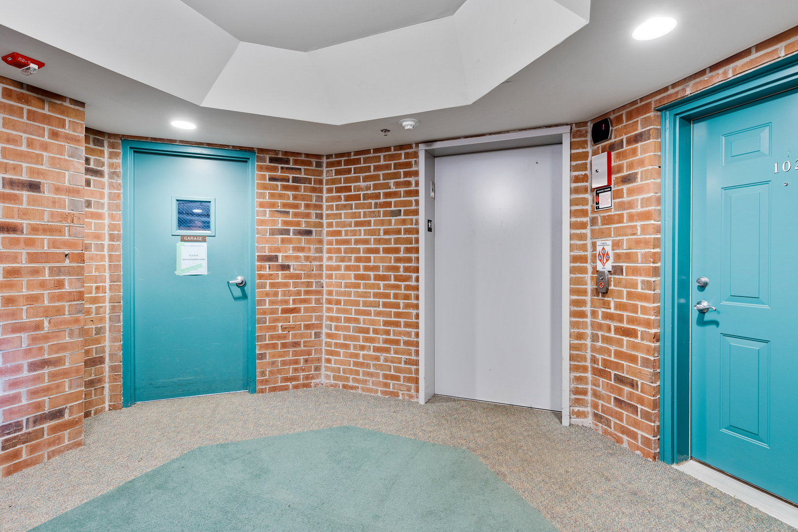 5450 115th Street Unit: 401
