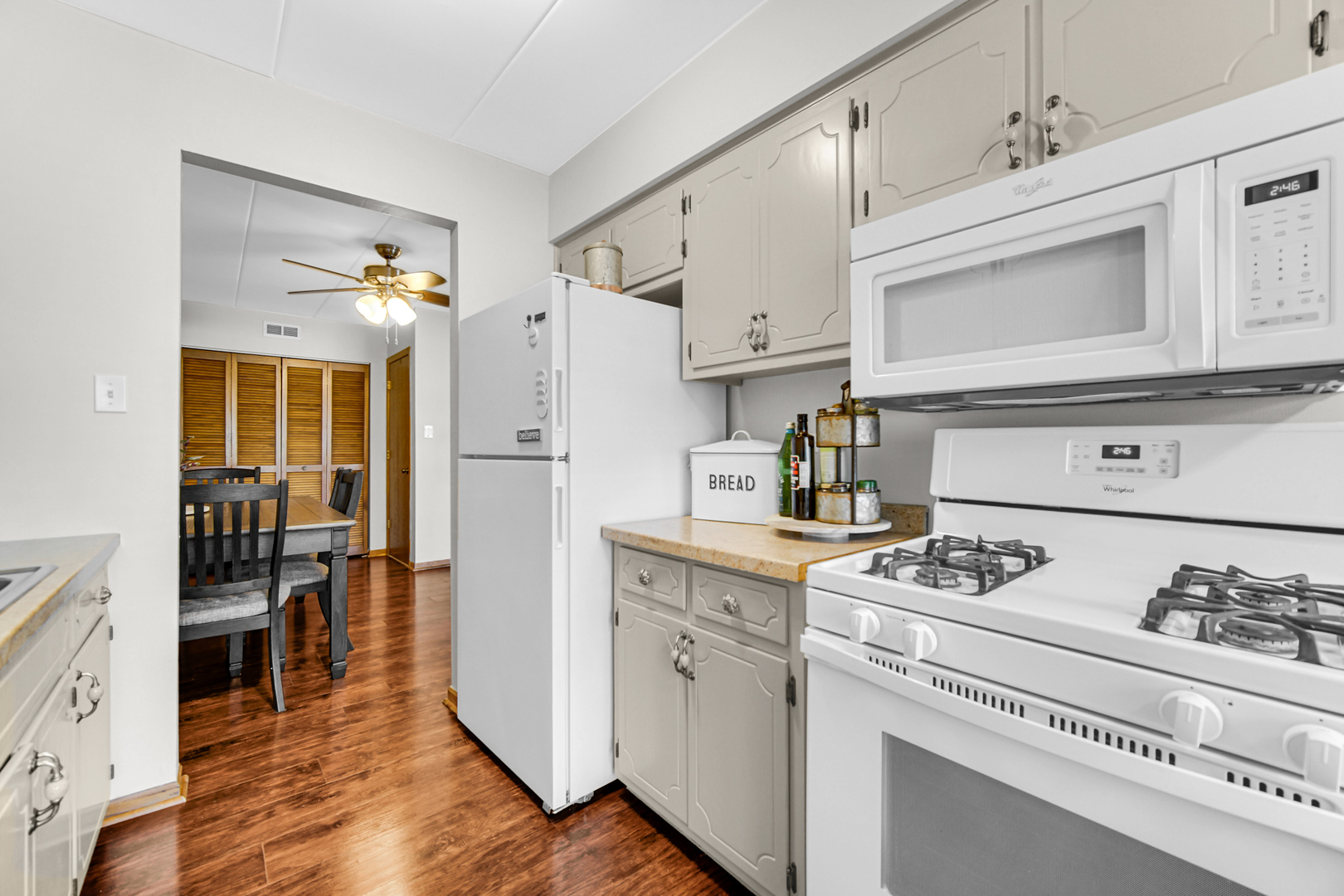 5008 Circle Court Unit: 901