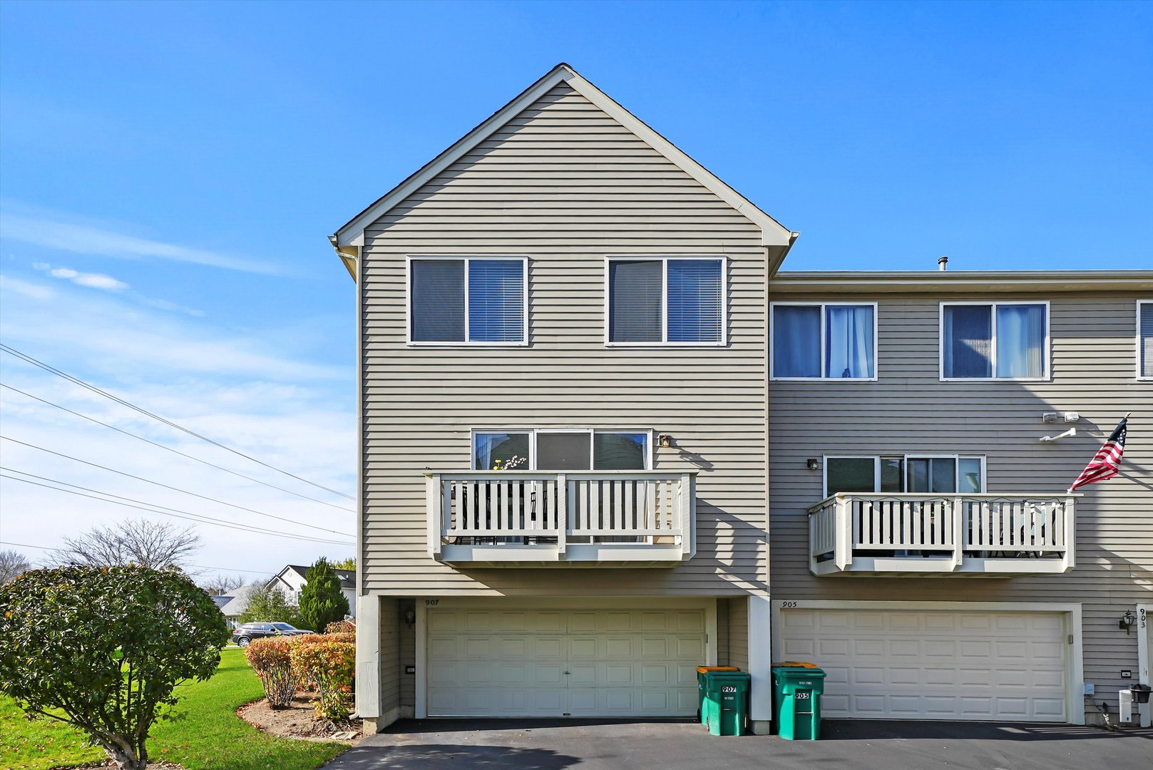 907 Manchester Circle