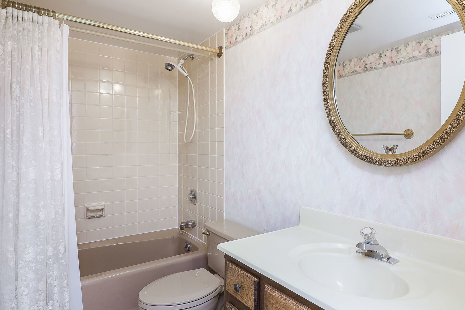 301 Lake Hinsdale Drive Unit: 108