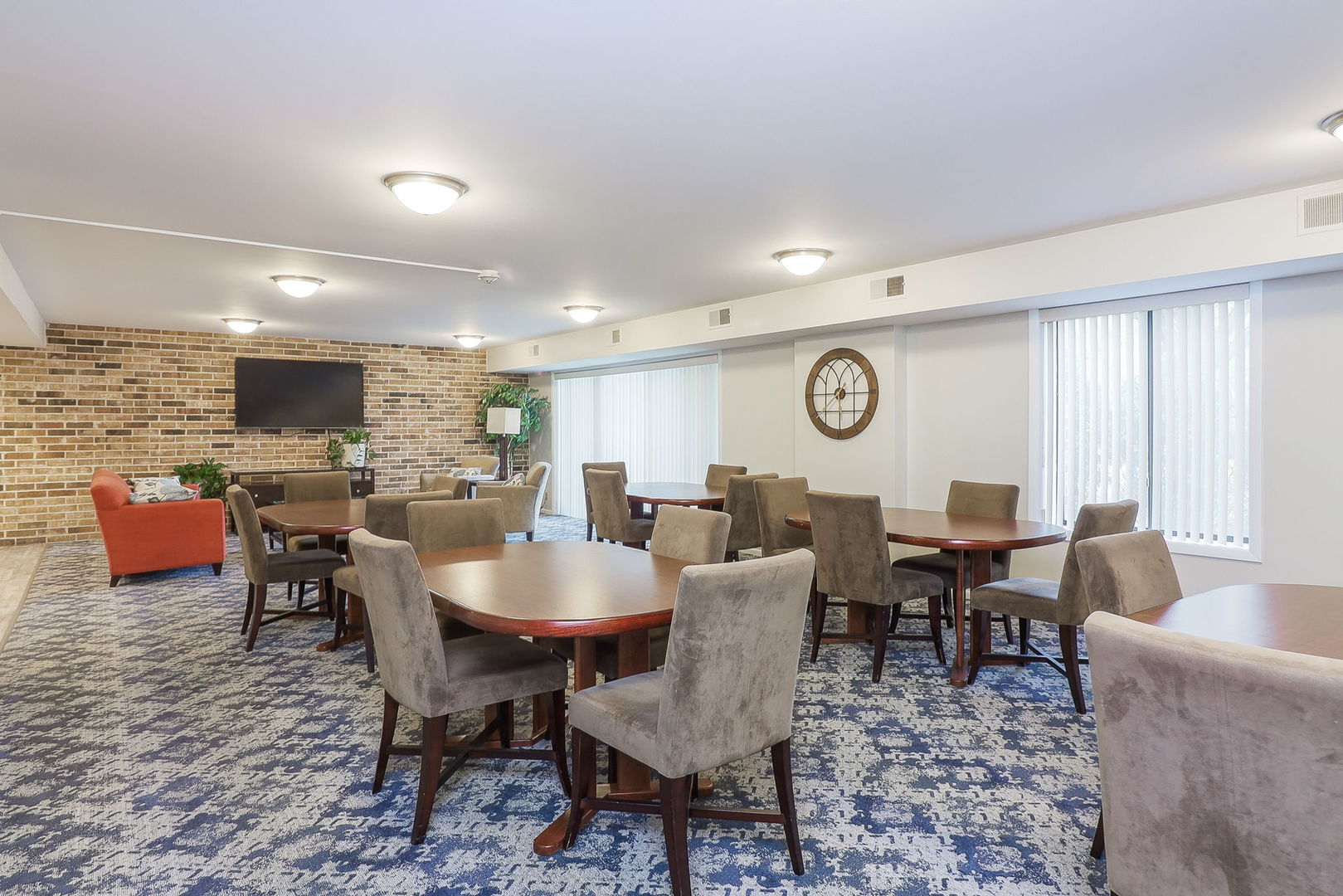 301 Lake Hinsdale Drive Unit: 108