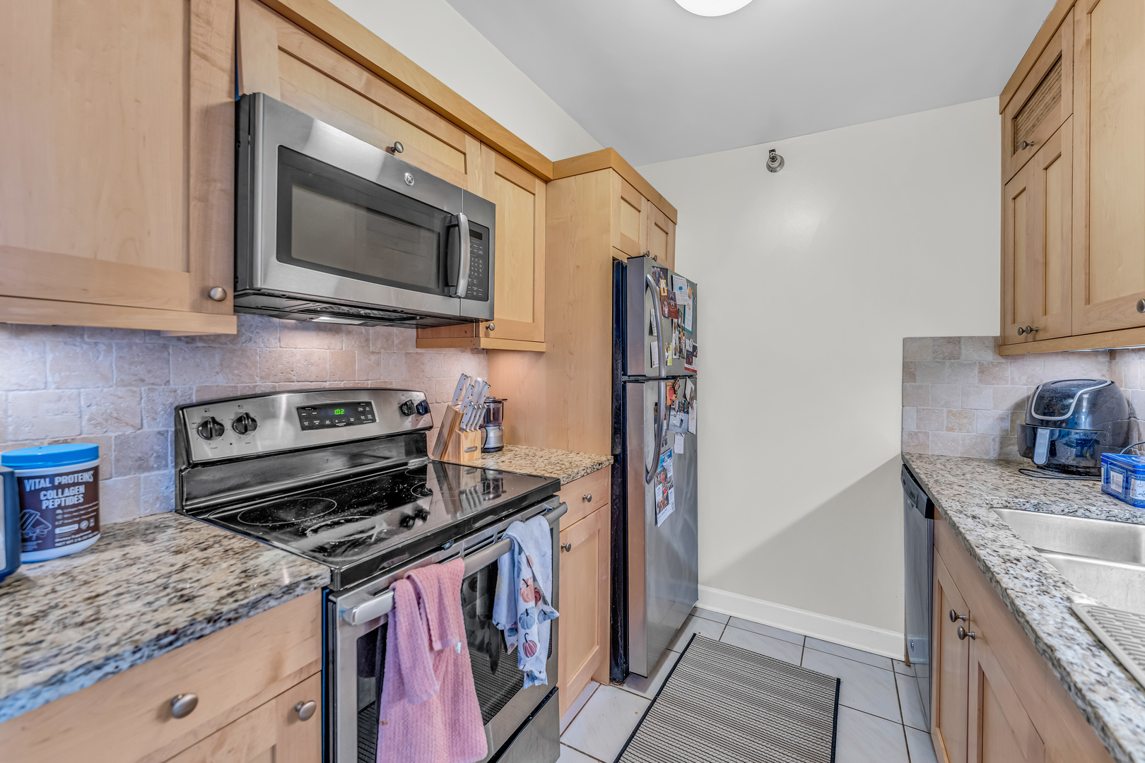 1250 N Dearborn Street Unit: 21E