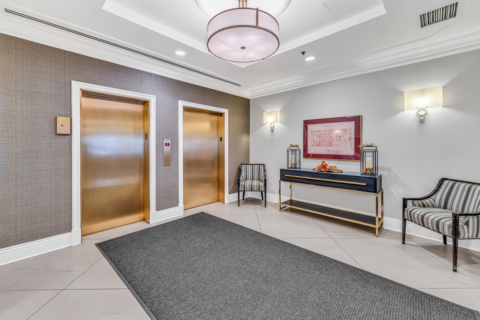 1250 N Dearborn Street Unit: 21E