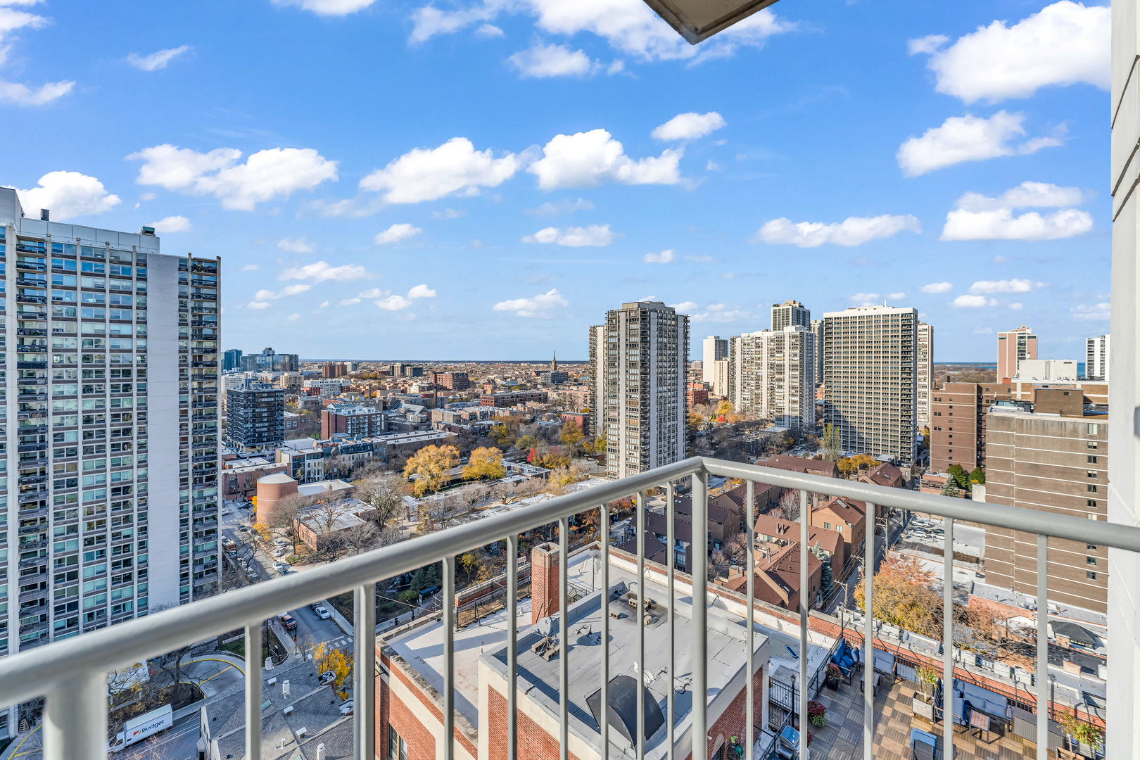 1250 N Dearborn Street Unit: 21E