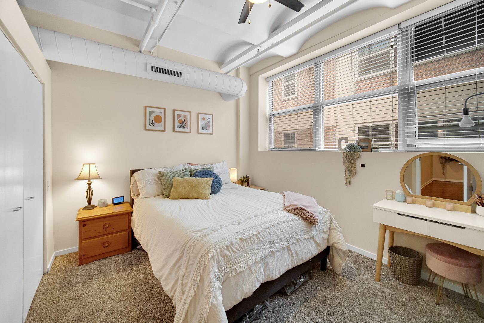 500 S Clinton Street Unit: 646