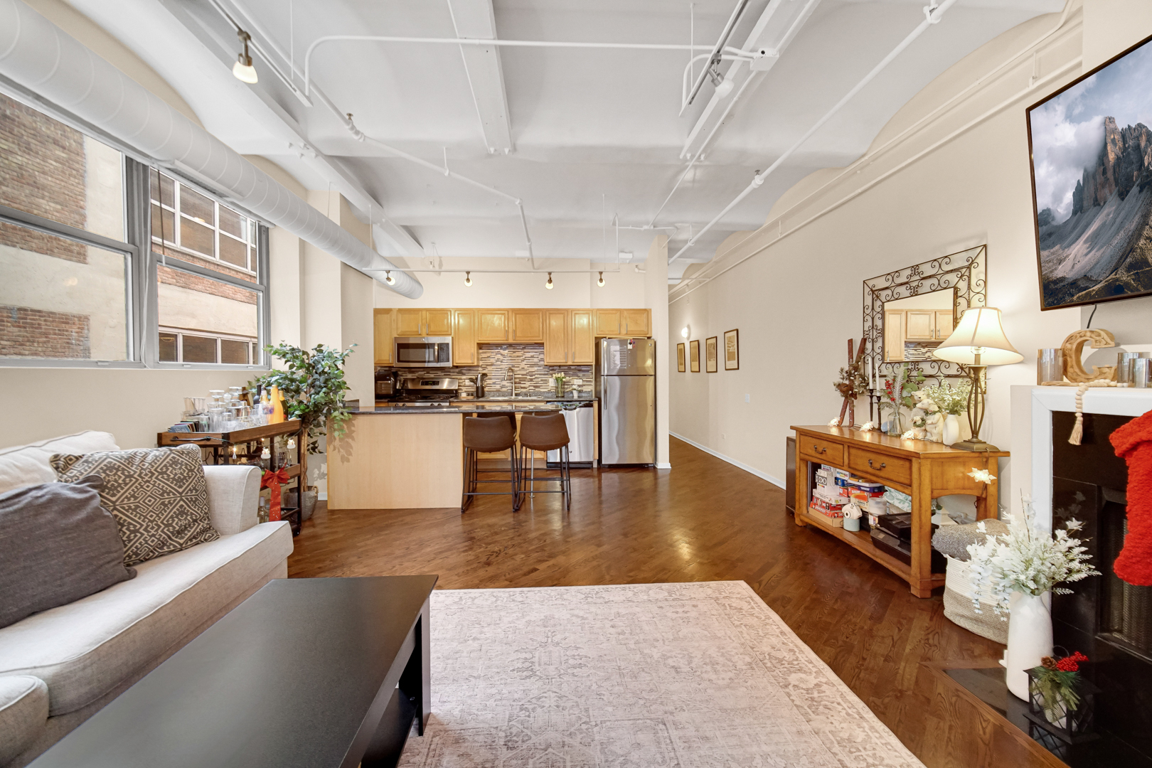 500 S Clinton Street Unit: 646