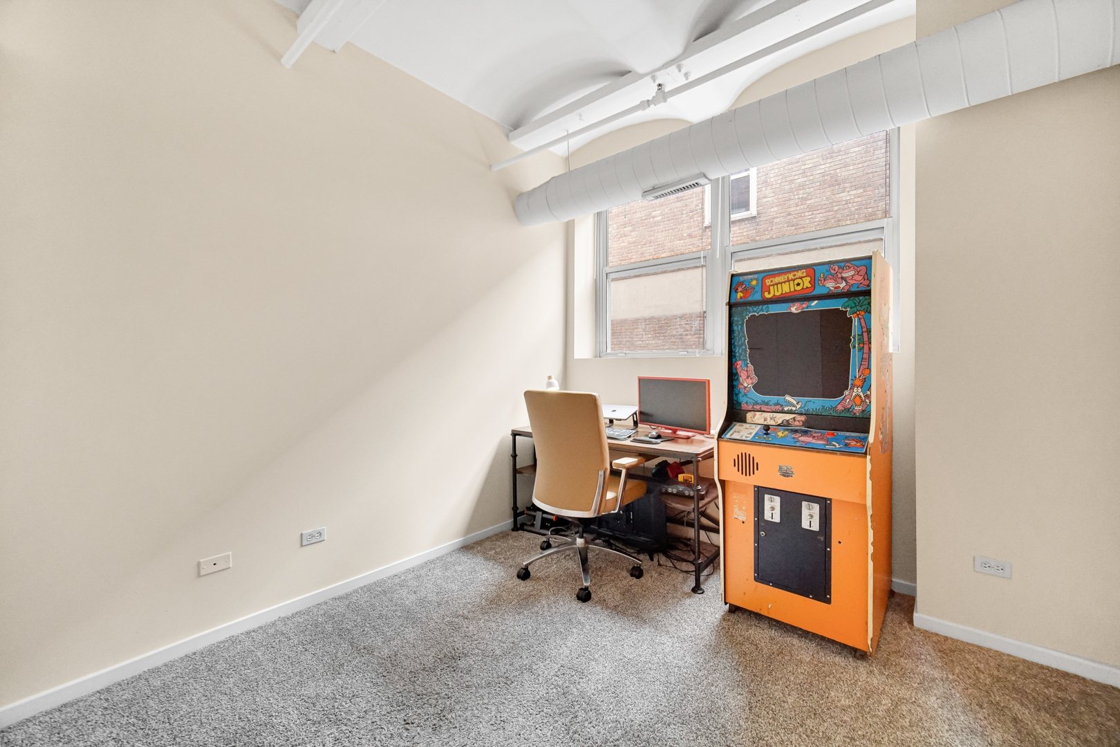 500 S Clinton Street Unit: 646
