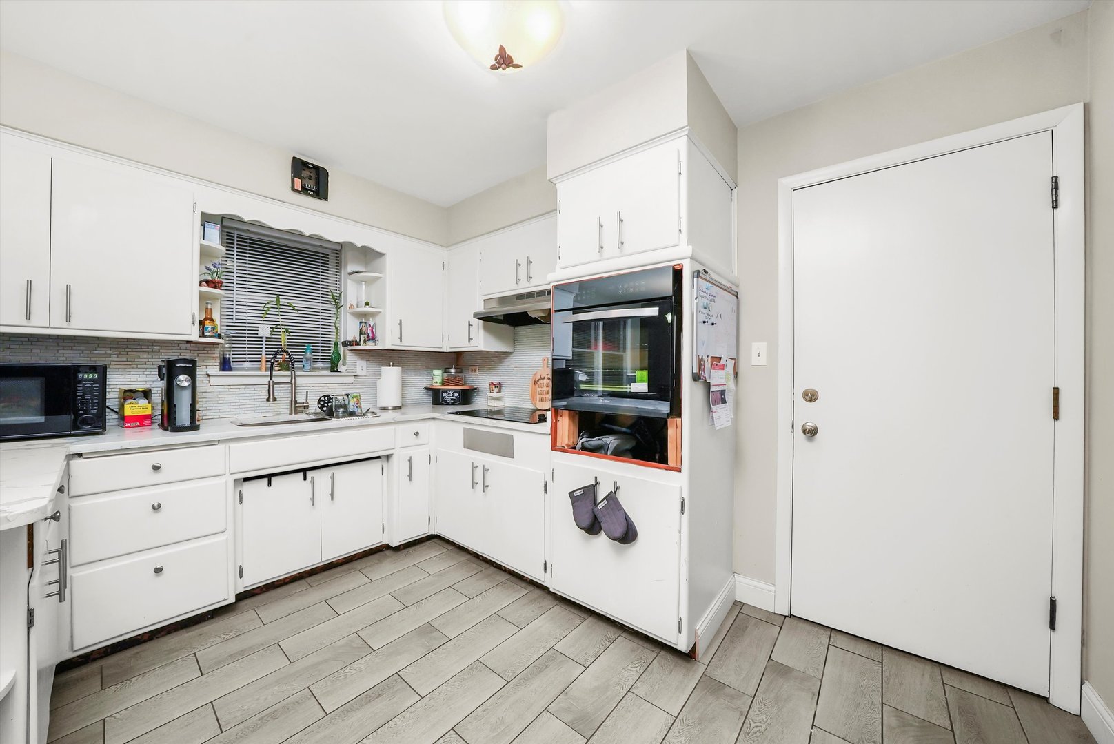 3543 W 57th Street