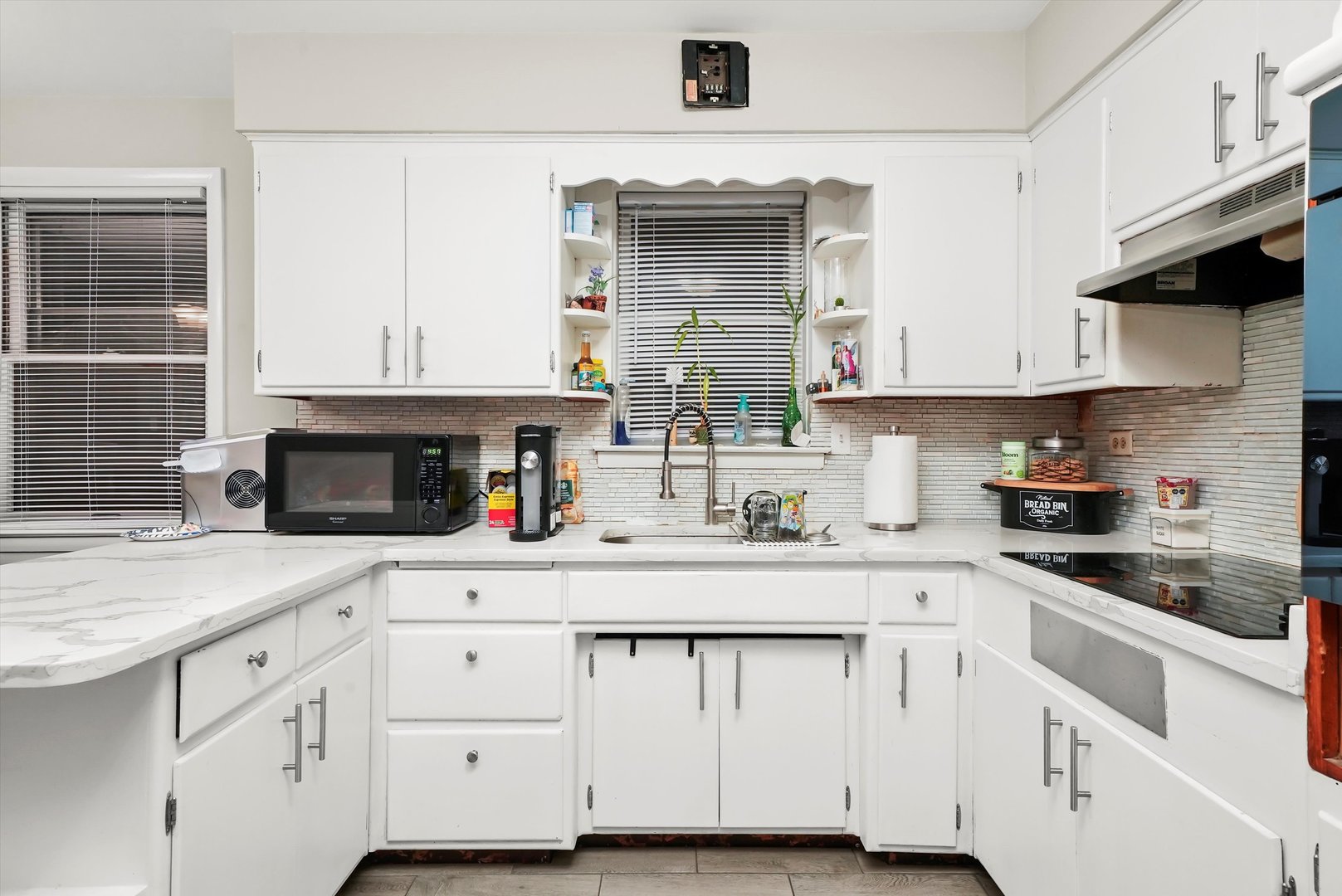 3543 W 57th Street