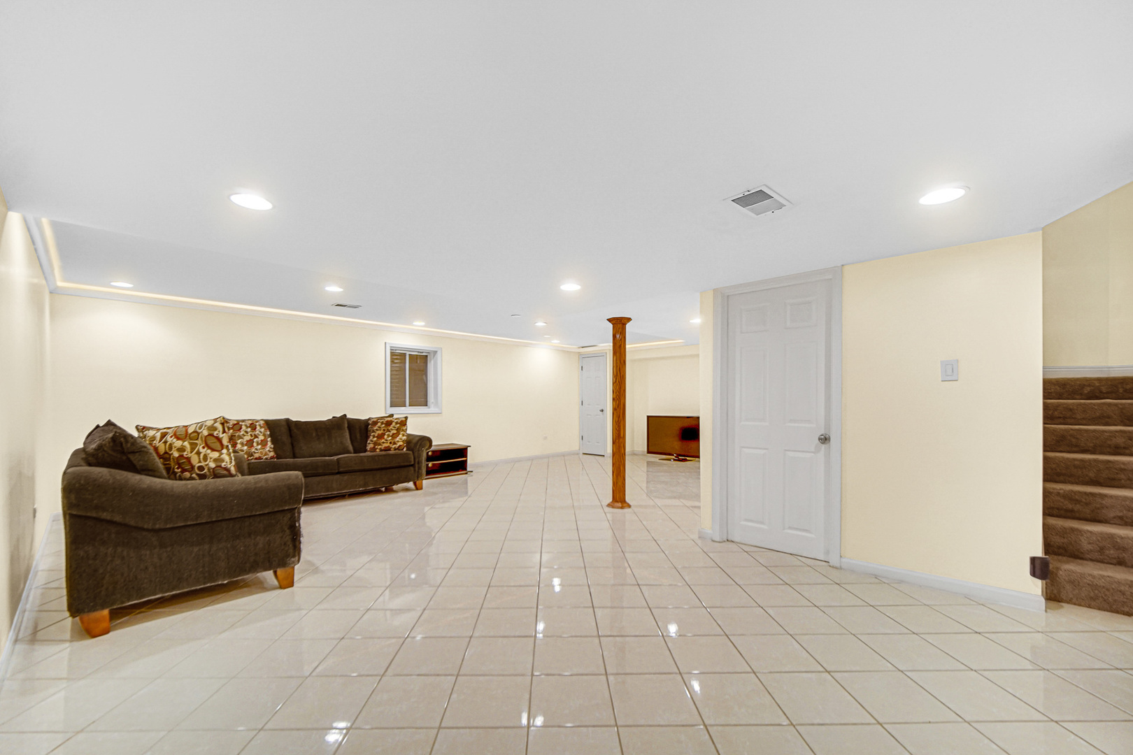 6304 W 99th Street